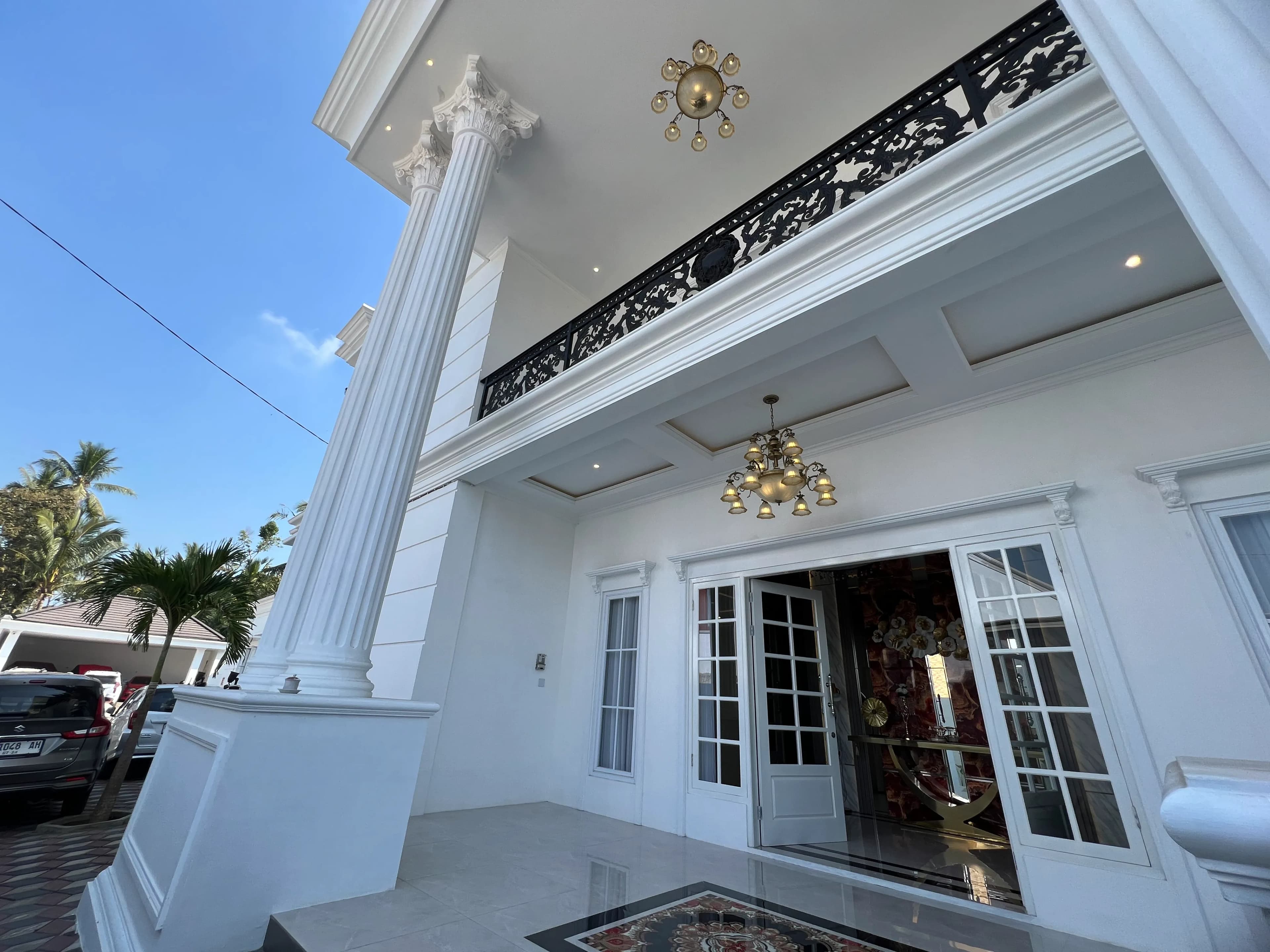 Proyek Rumah Klasik Eropa - slide 2