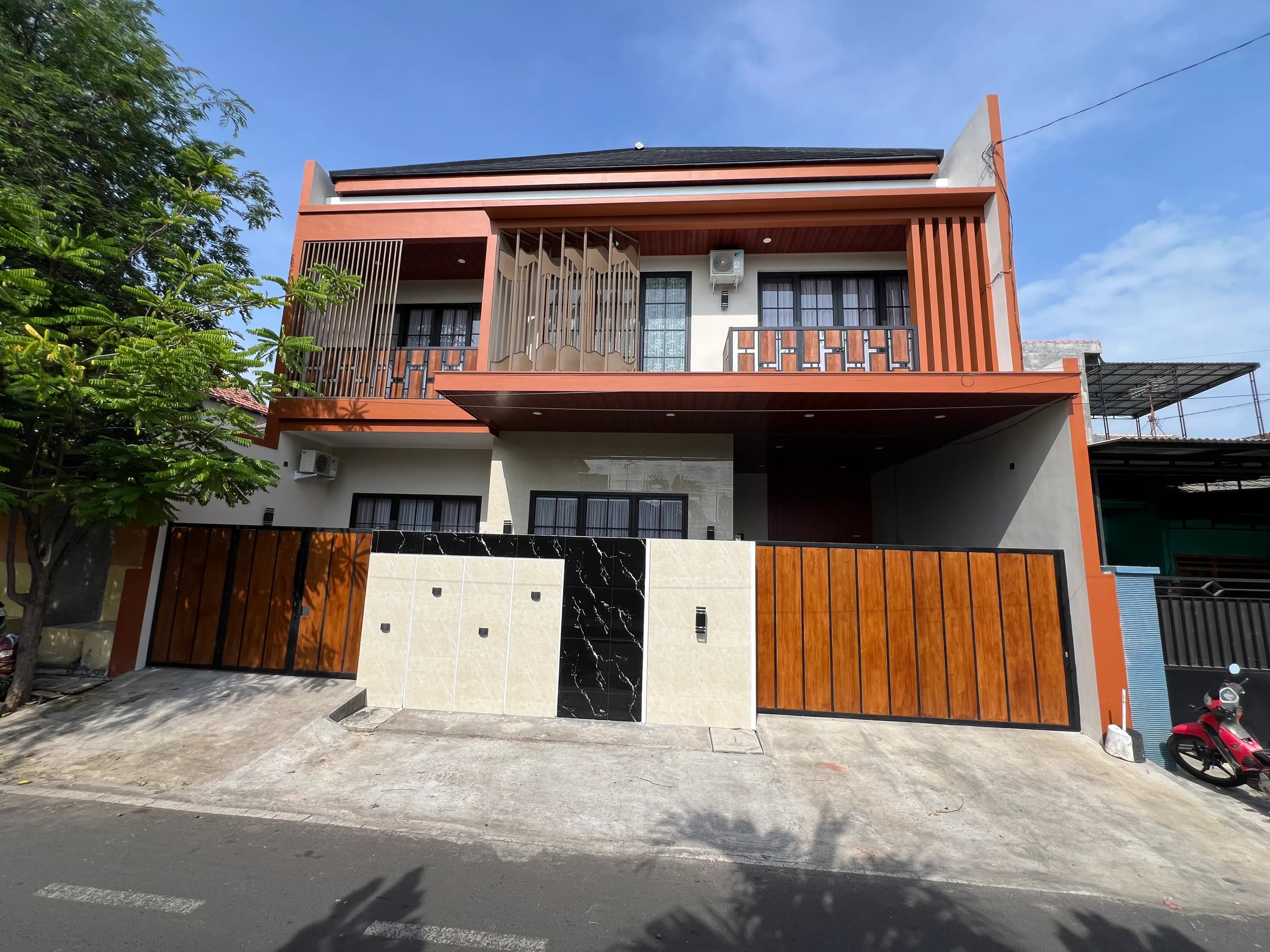 Proyek Renovasi Rumah - slide 2